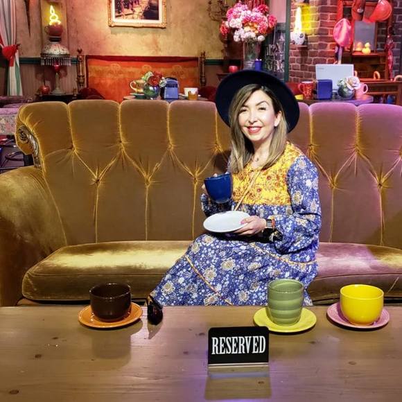 Meet your Posher, Adriana - Picture 1 of 1